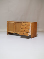 Hans_J._Wegner_sideboard_oak_Ry_Møbler_Danish