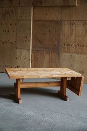 Hans_Jørgen_Frydendal_Brutalist_Pine_Dining_Table,_Denmark_1970s