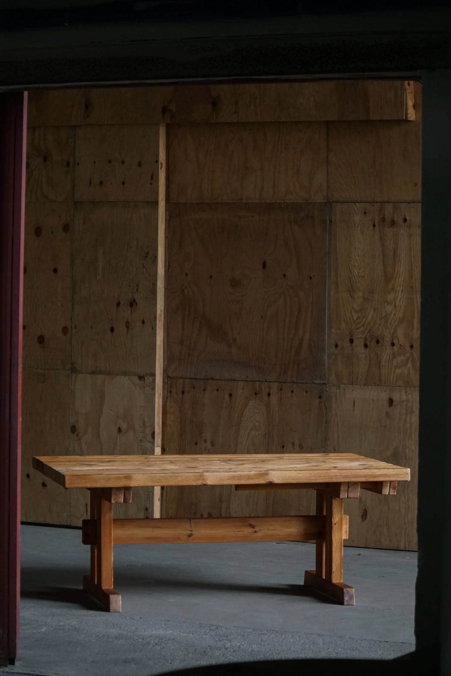 Hans_Jørgen_Frydendal_Brutalist_Pine_Dining_Table,_Denmark_1970s