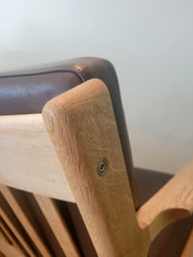 Hans_Wegner_Armchair_by_Getama_Model_265_in_Oak_and_Leather