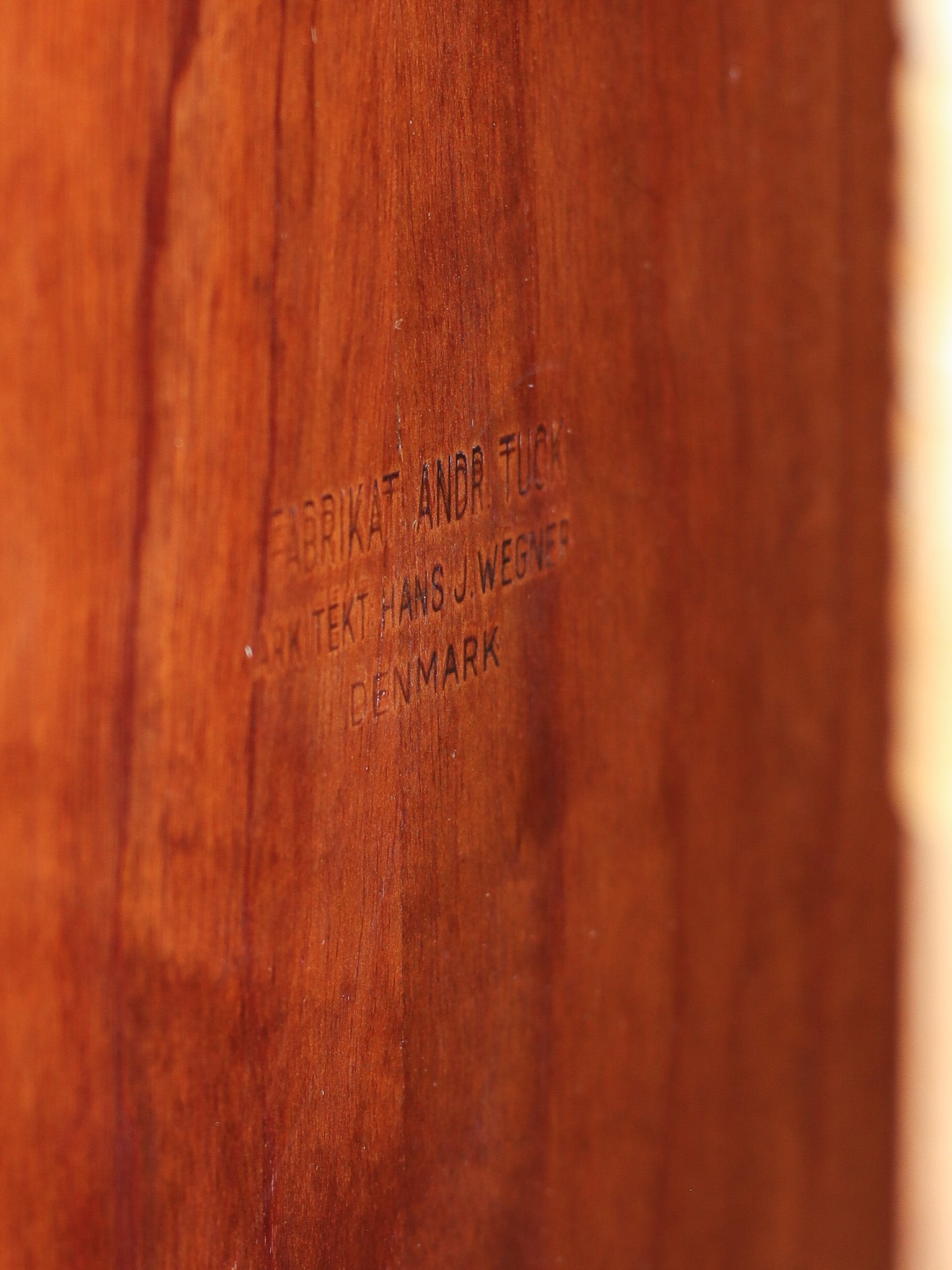 Hans_Wegner_AT10_coffee_table_teak_wood_wicker