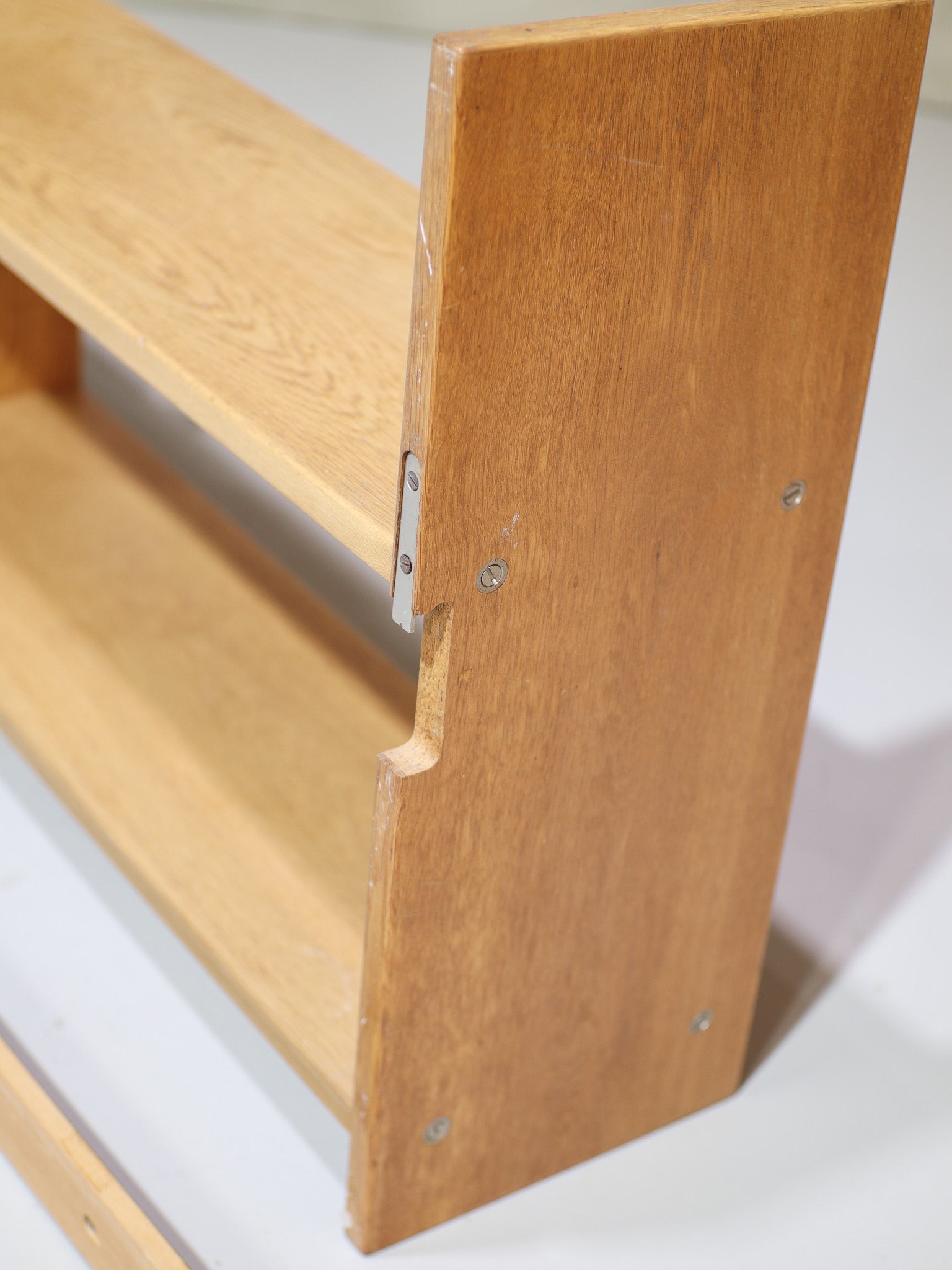 Hans_Wegner_oak_wall_unit_shelves_Danish_vintage