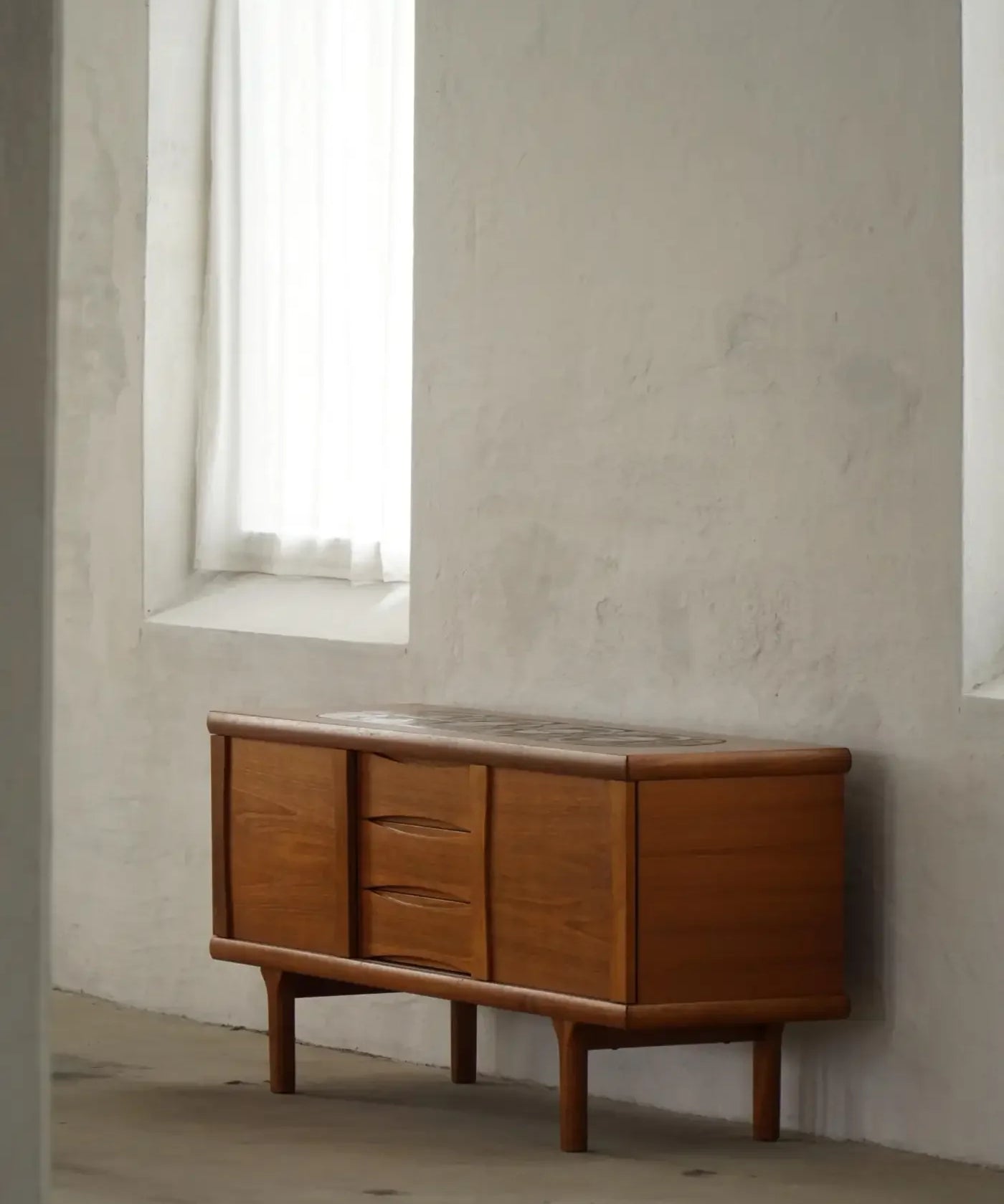 Hansen_&_Pedersen_Danish_Teak_Credenza,_Denmark_1960s