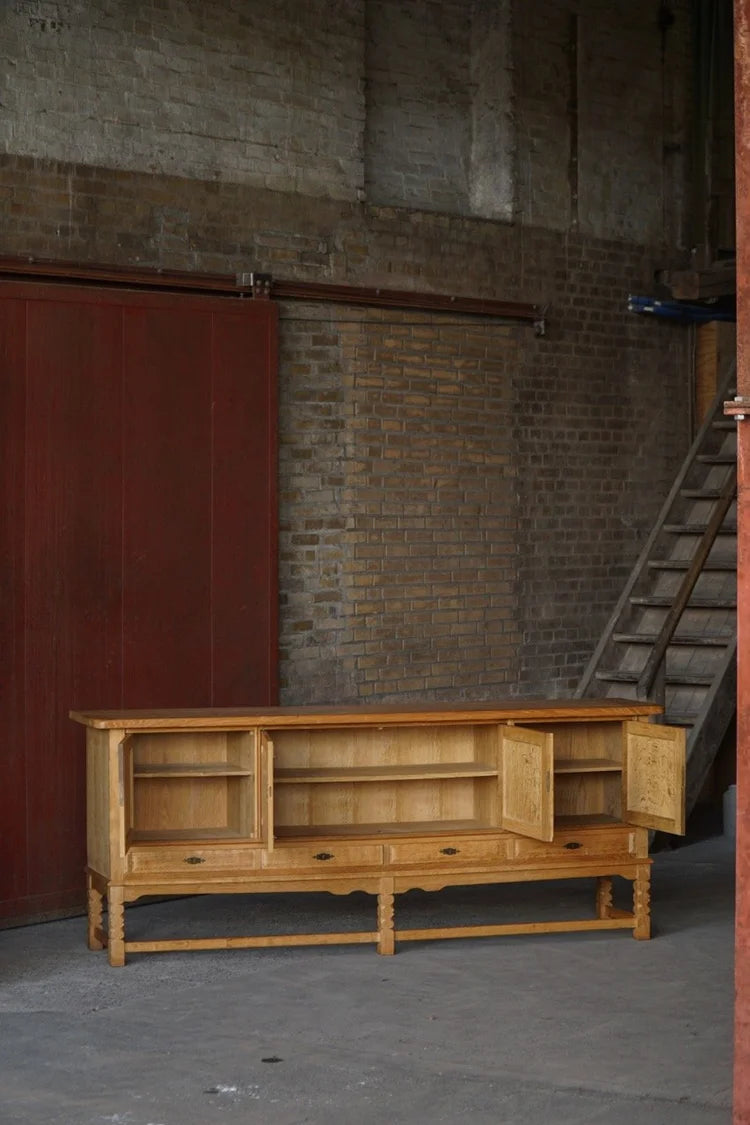 Henning_Kjærnulf_Brutalist_Oak_Sideboard,_Danish_Mid_Century_Modern_Credenza,_1960s
