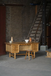 Henning_Kjærnulf_Freestanding_Oak_Desk,_Danish_Mid_Century_Modern,_1950s