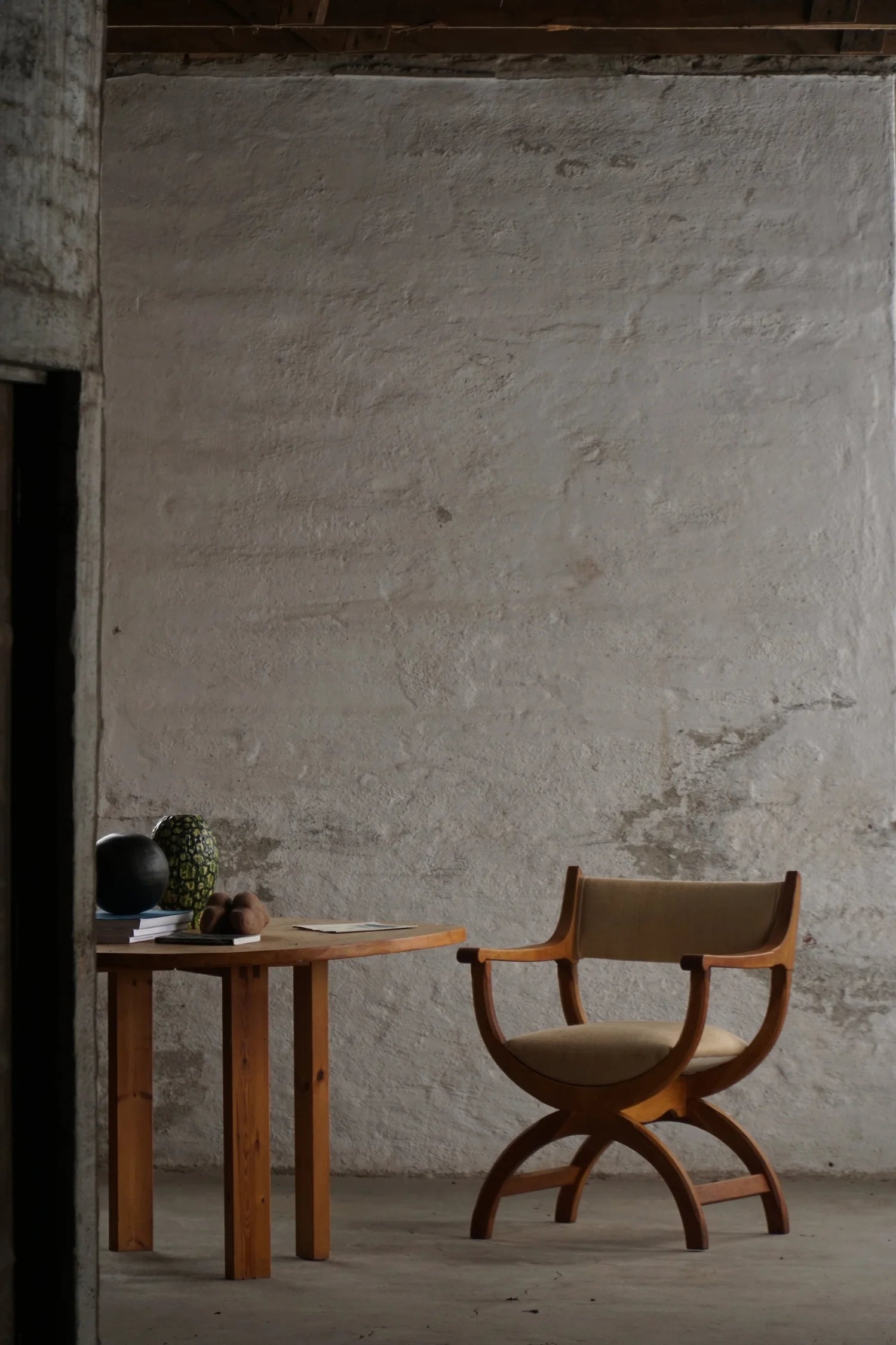 Henning_Kjærnulf_‘Kurul’_Armchair_in_Oak_and_Hessian,_Danish_Modern_Design