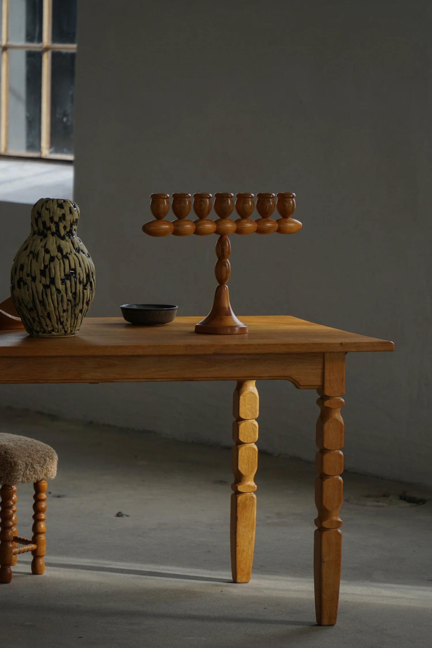 Henning_Kjærnulf_Rectangular_Oak_Dining_Table,_Denmark_1960s