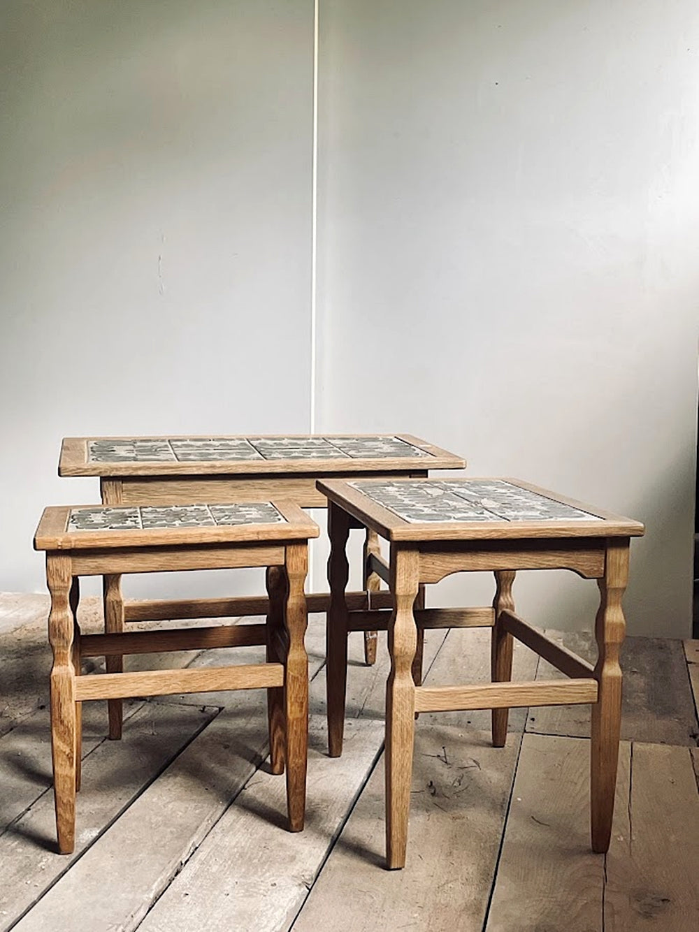 Set_of_3_Henning_Kjærnulf_Nesting_Tables_for_EG_Kvalitetsmøbel_in_Solid_Oak_and_Ceramic_Tile,_Denmark,_1960s