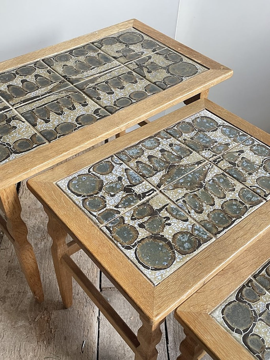 Set_of_3_Henning_Kjærnulf_Nesting_Tables_for_EG_Kvalitetsmøbel_in_Solid_Oak_and_Ceramic_Tile,_Denmark,_1960s