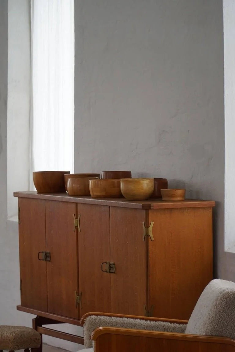 Henning_Kjærnulf,_Sideboard_in_Oak_&_Brass,_Danish_Mid_Century_Modern,_1960s