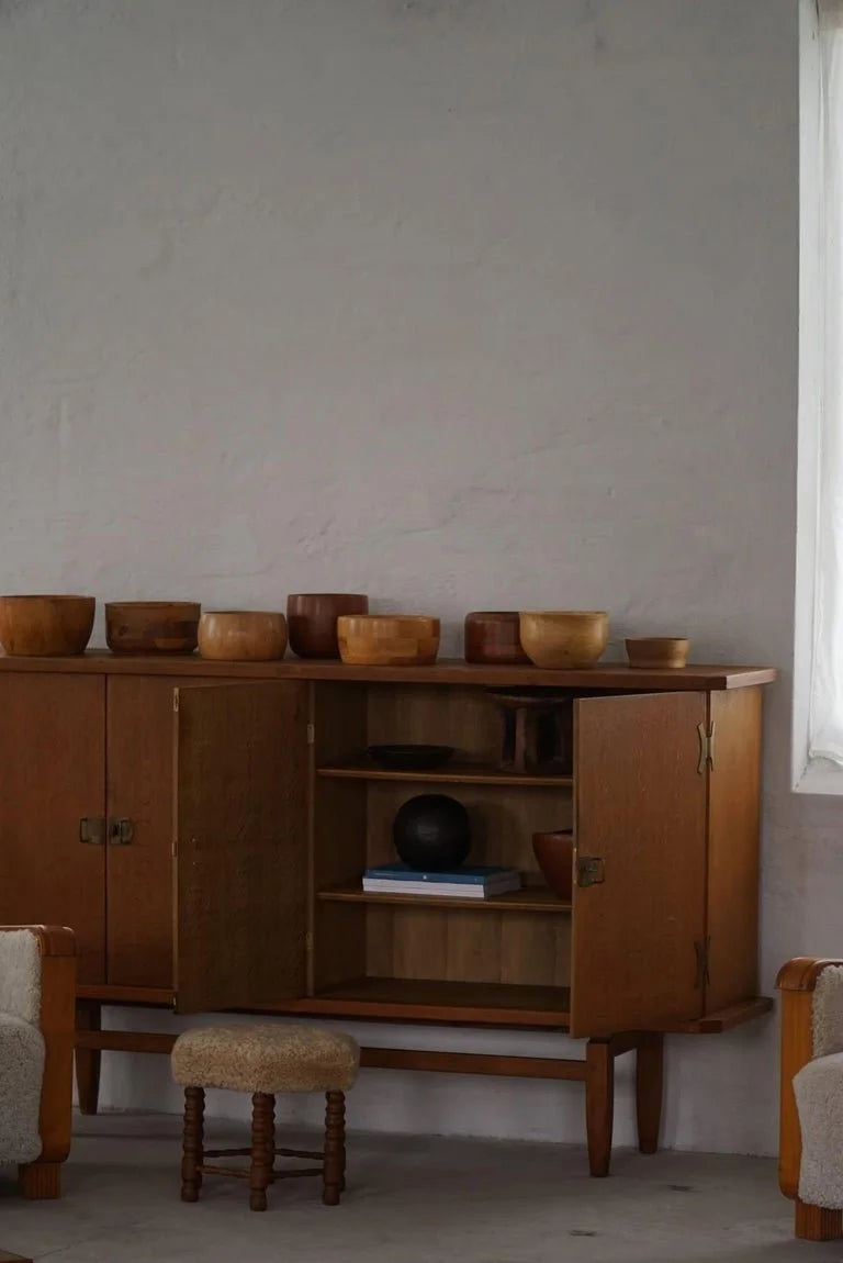 Henning_Kjærnulf,_Sideboard_in_Oak_&_Brass,_Danish_Mid_Century_Modern,_1960s