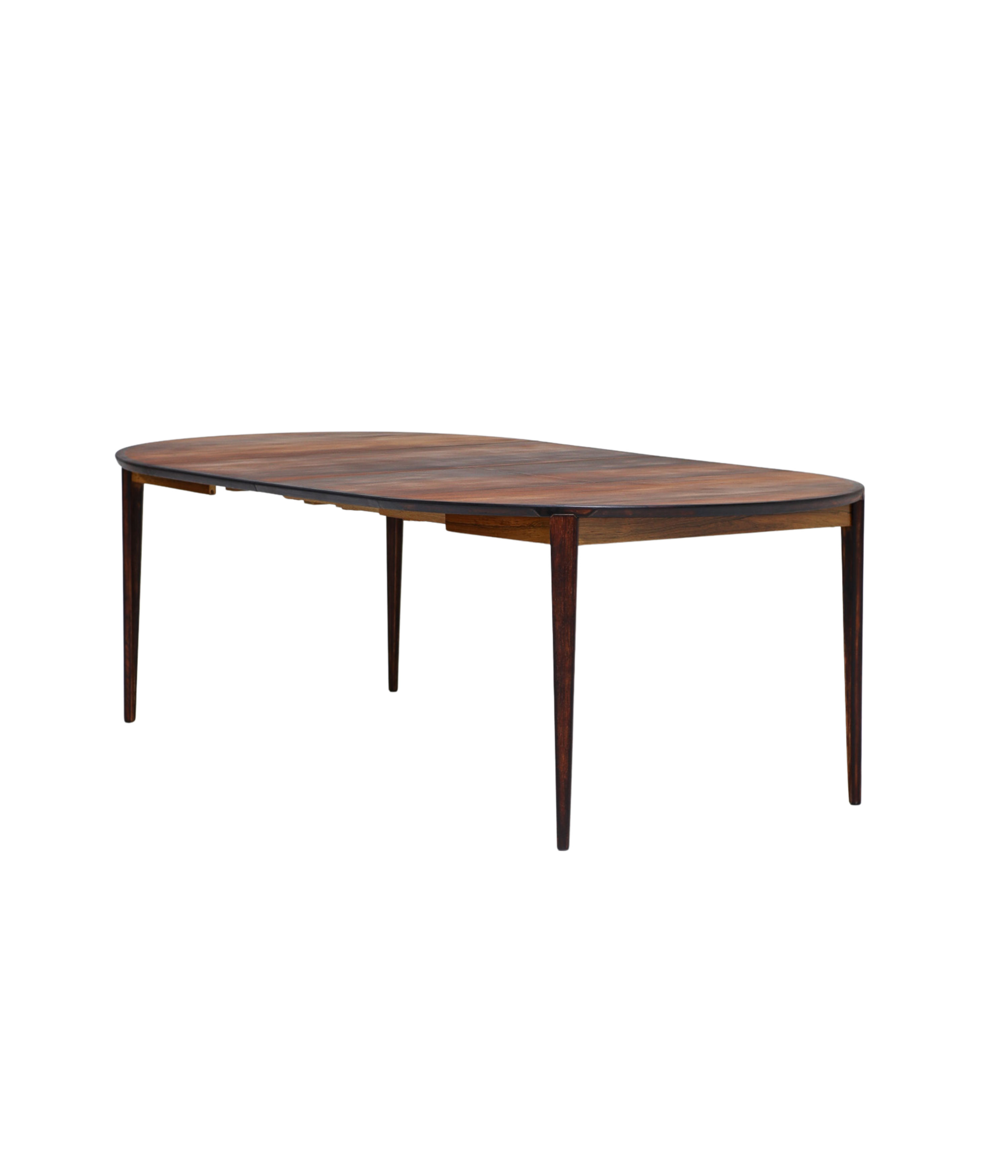 Henry_Rosengren_Hansen_Extendable_Rosewood_Dining_Table_for_Brande_Møbelindustri,_Denmark_1960s