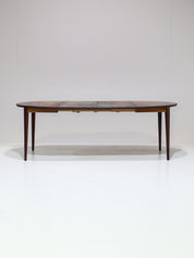 Henry_Rosengren_Hansen_Extendable_Rosewood_Dining_Table_for_Brande_Møbelindustri,_Denmark_1960s
