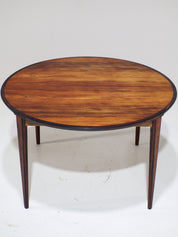 Henry_Rosengren_Hansen_Extendable_Rosewood_Dining_Table_for_Brande_Møbelindustri,_Denmark_1960s