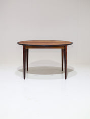 Henry_Rosengren_Hansen_Extendable_Rosewood_Dining_Table_for_Brande_Møbelindustri,_Denmark_1960s