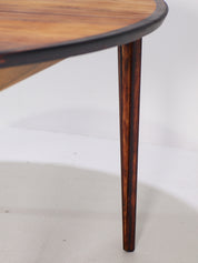 Henry_Rosengren_Hansen_Extendable_Rosewood_Dining_Table_for_Brande_Møbelindustri,_Denmark_1960s