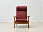 Set_of_High_armchair_and_ottoman_from_the_GE290_series_by_Hans_J._Wegner_for_Getama