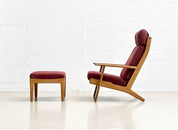 Set_of_High_armchair_and_ottoman_from_the_GE290_series_by_Hans_J._Wegner_for_Getama