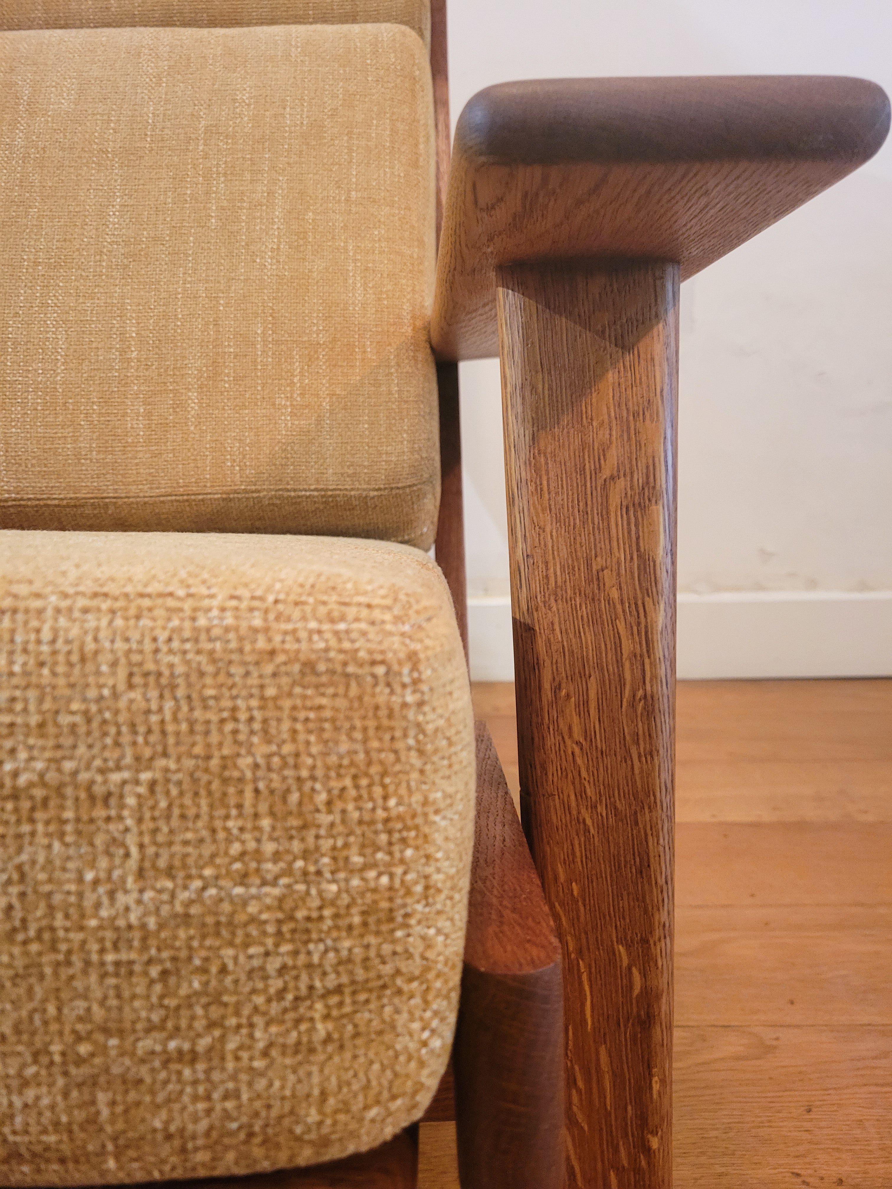 High_back_GE290A_armchair_by_Hans_J._Wegner_for_Getama