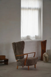 High_Back_Lounge_Chair_in_Oak_and_Lambswool,_Scandinavian_Modern_Style