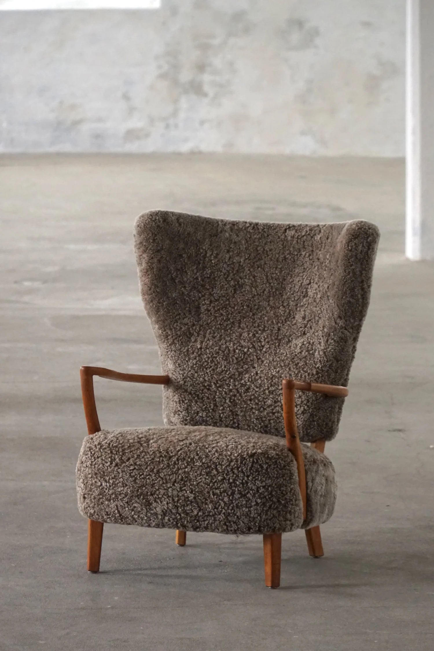 High_Back_Lounge_Chair_in_Oak_and_Lambswool,_Scandinavian_Modern_Style