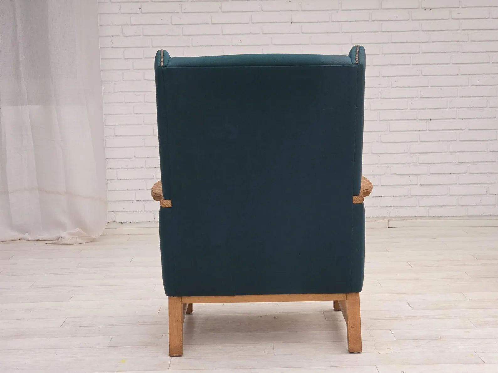 Highback_Armchair,_Turquoise-Green_Wool_&_Oak,_1970s_Denmark