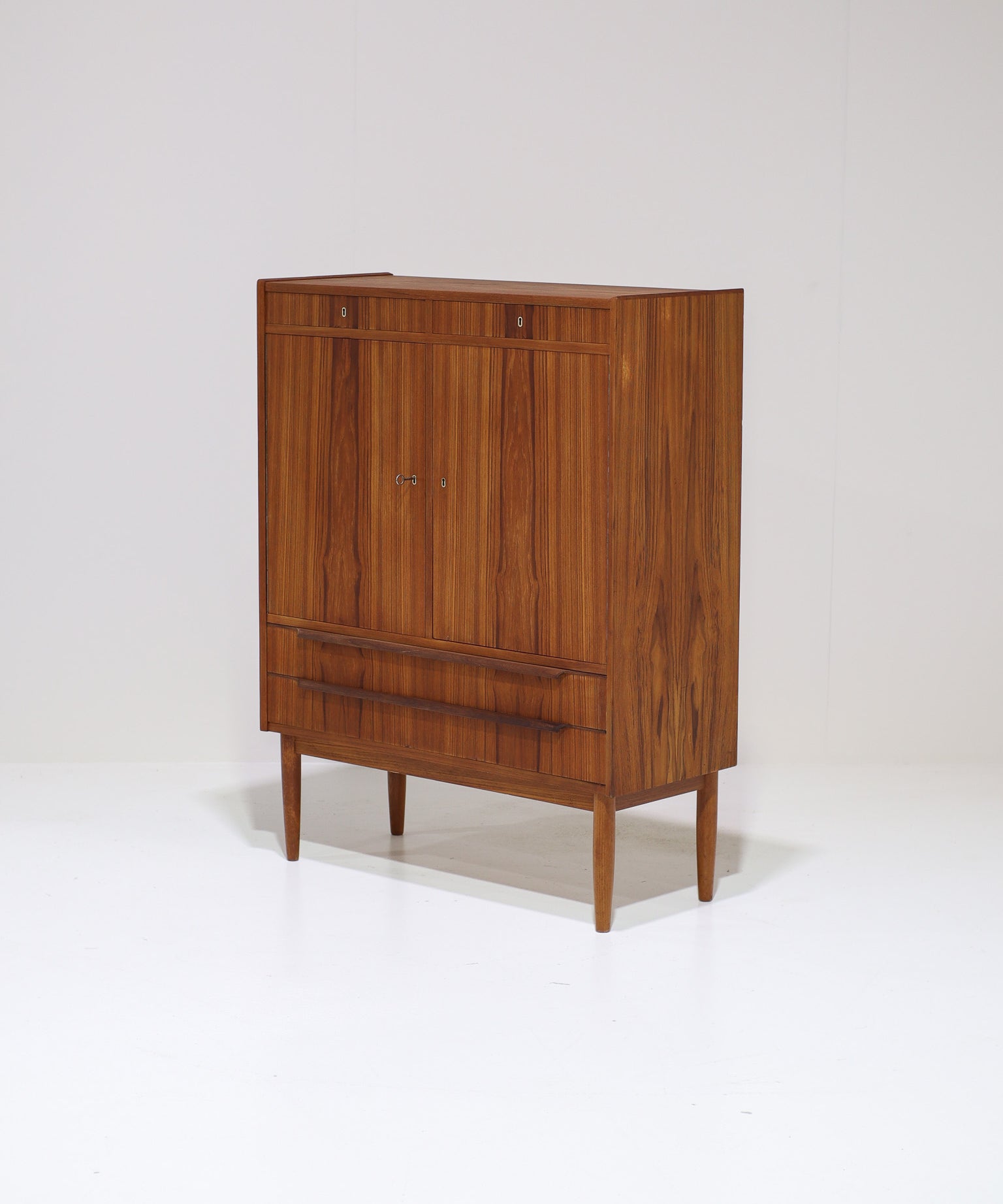Teak_Highboard_by_Andreas_Pedersen_Møbelfabrik,_1960s,_Denmark
