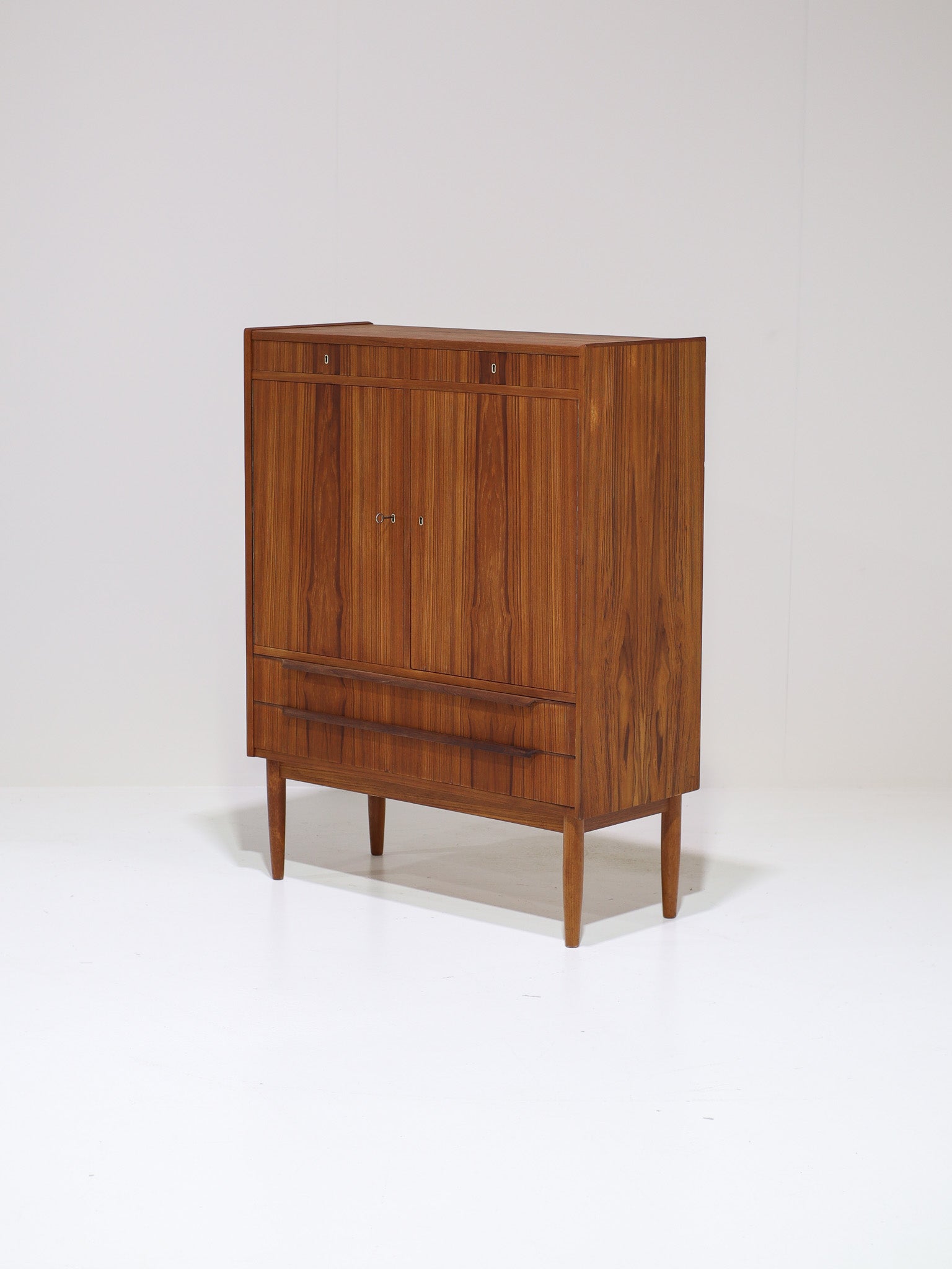 Teak_Highboard_by_Andreas_Pedersen_Møbelfabrik,_1960s,_Denmark