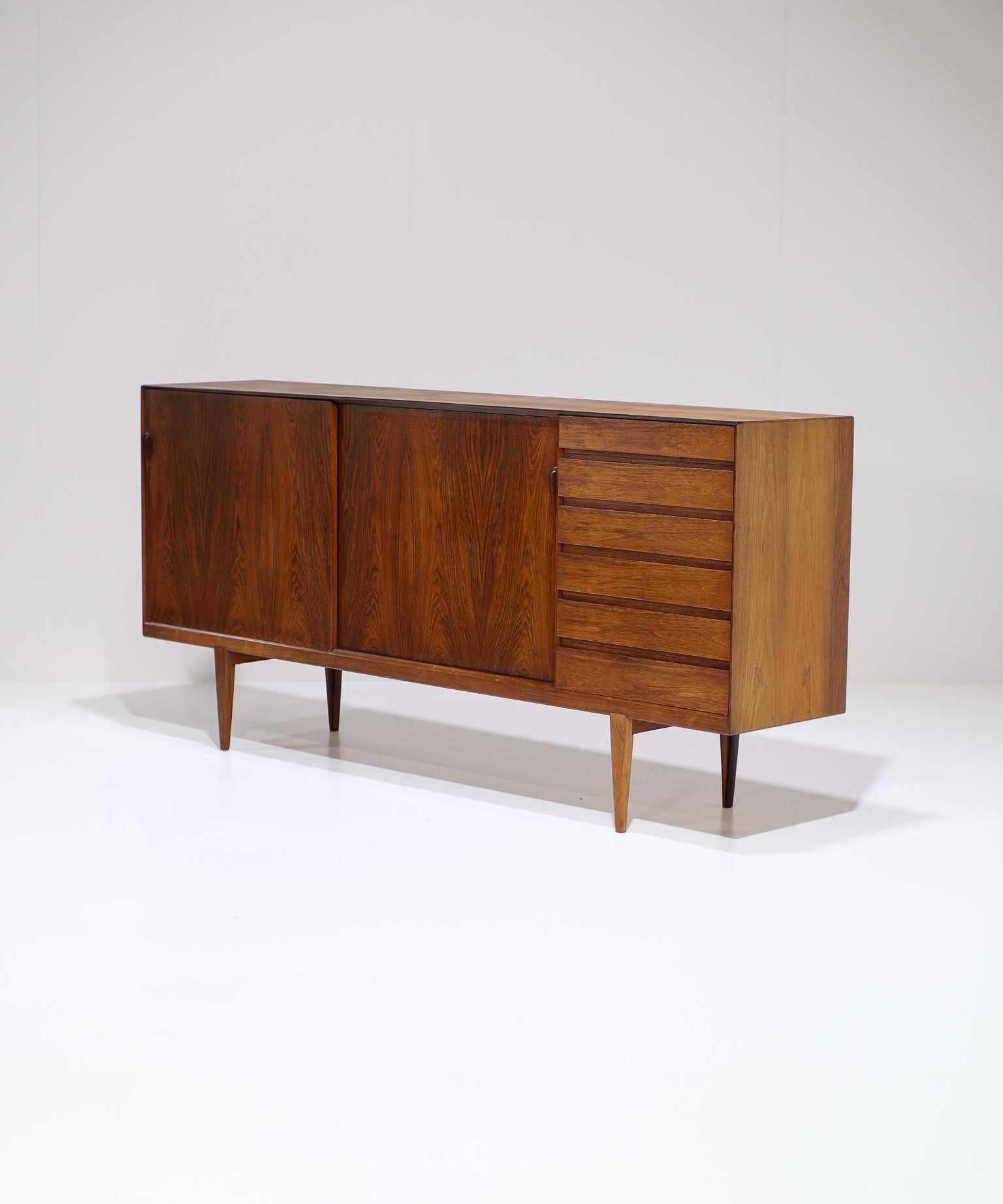 Highboard_Henry_Rosengren_Rosewood_danish_1960s