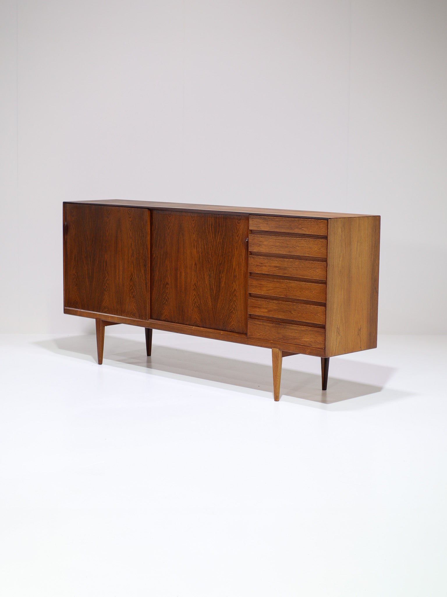Highboard_Henry_Rosengren_Rosewood_danish_1960s