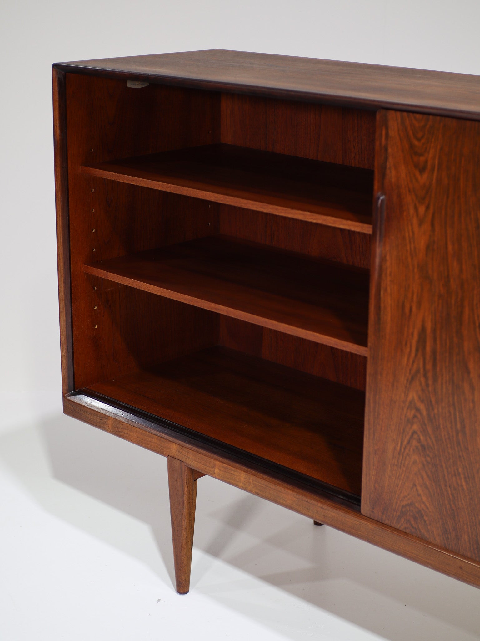 Highboard_Henry_Rosengren_Rosewood_danish_1960s