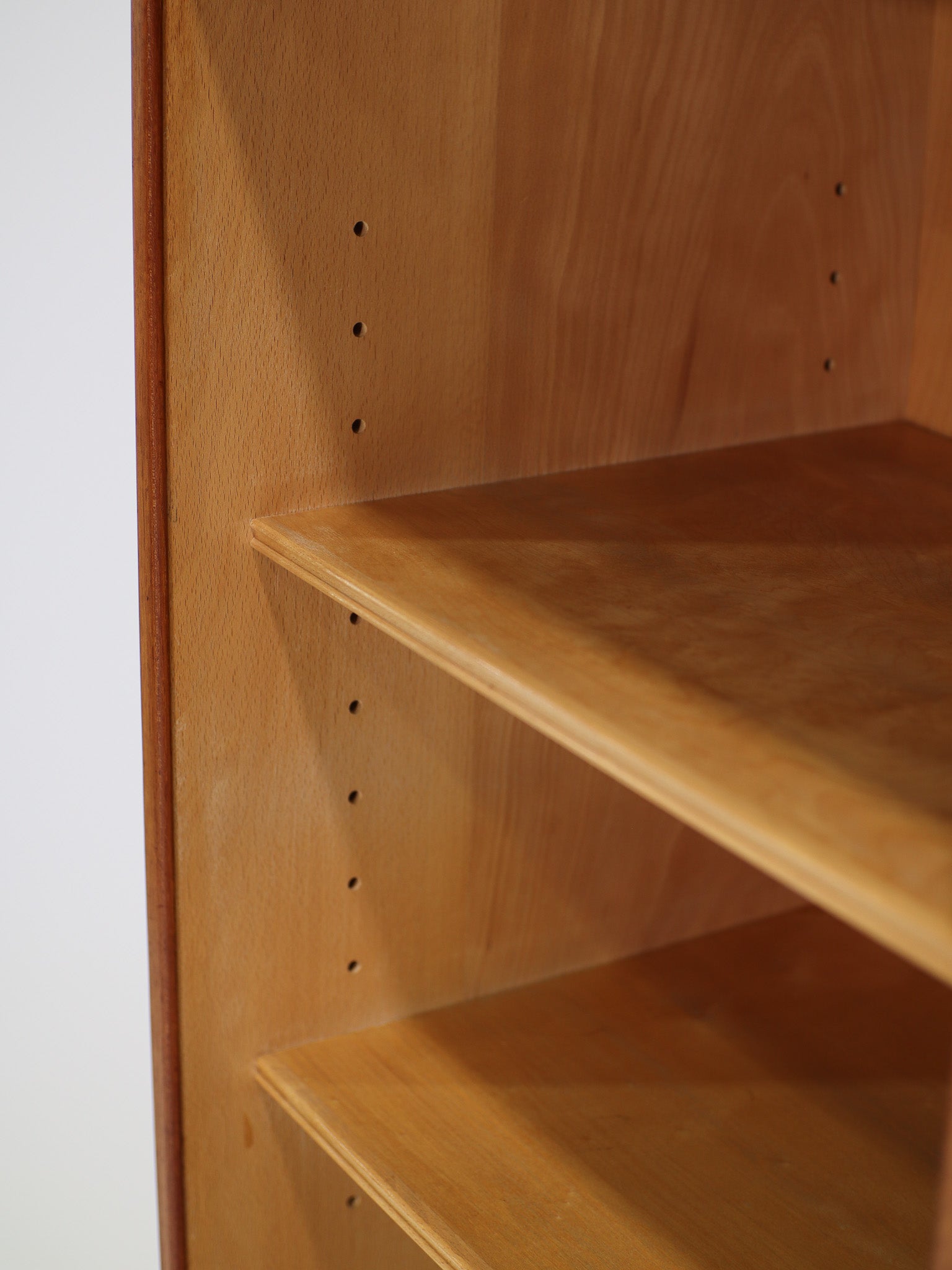 Highboard_Illum_Wikkelsø_model_90_Danish_vintage