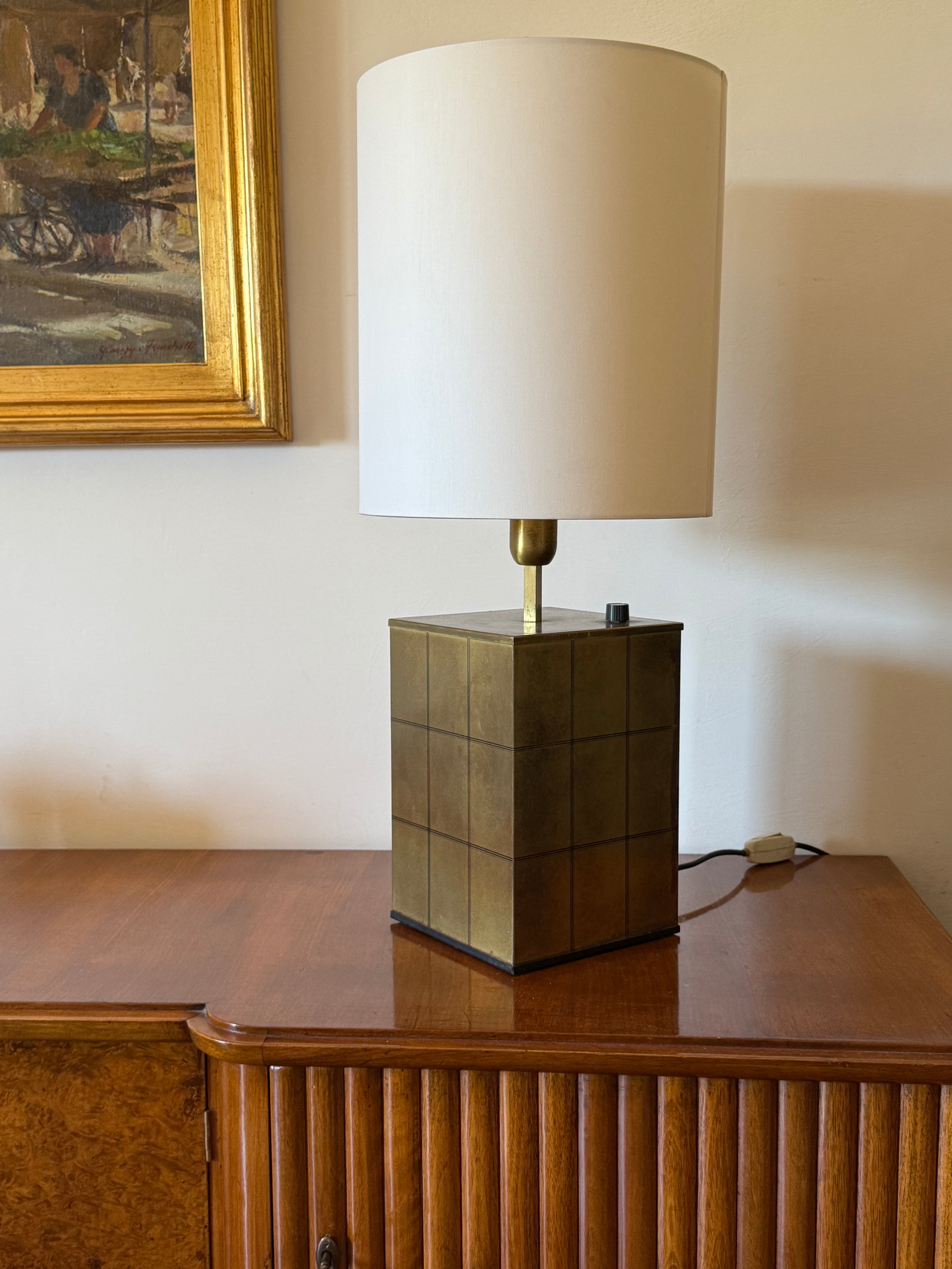 Hollywood_Regency_Brass_Table_Lamp_by_Romeo_Rega,_Italy_1970s
