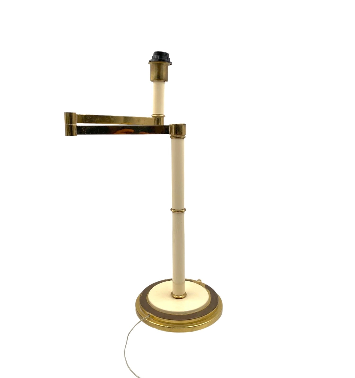 Hollywood_Regency_Brass_Table_Lamp_by_Tommaso_Barbi,_Italy_1970s