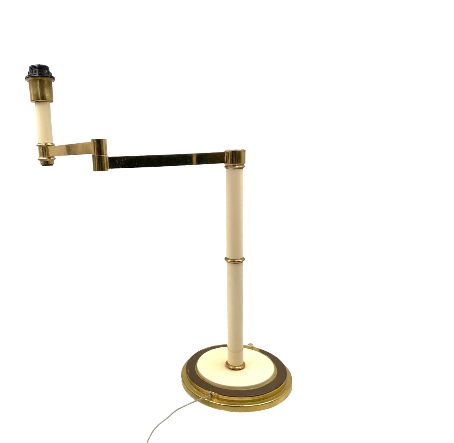 Hollywood_Regency_Brass_Table_Lamp_by_Tommaso_Barbi,_Italy_1970s