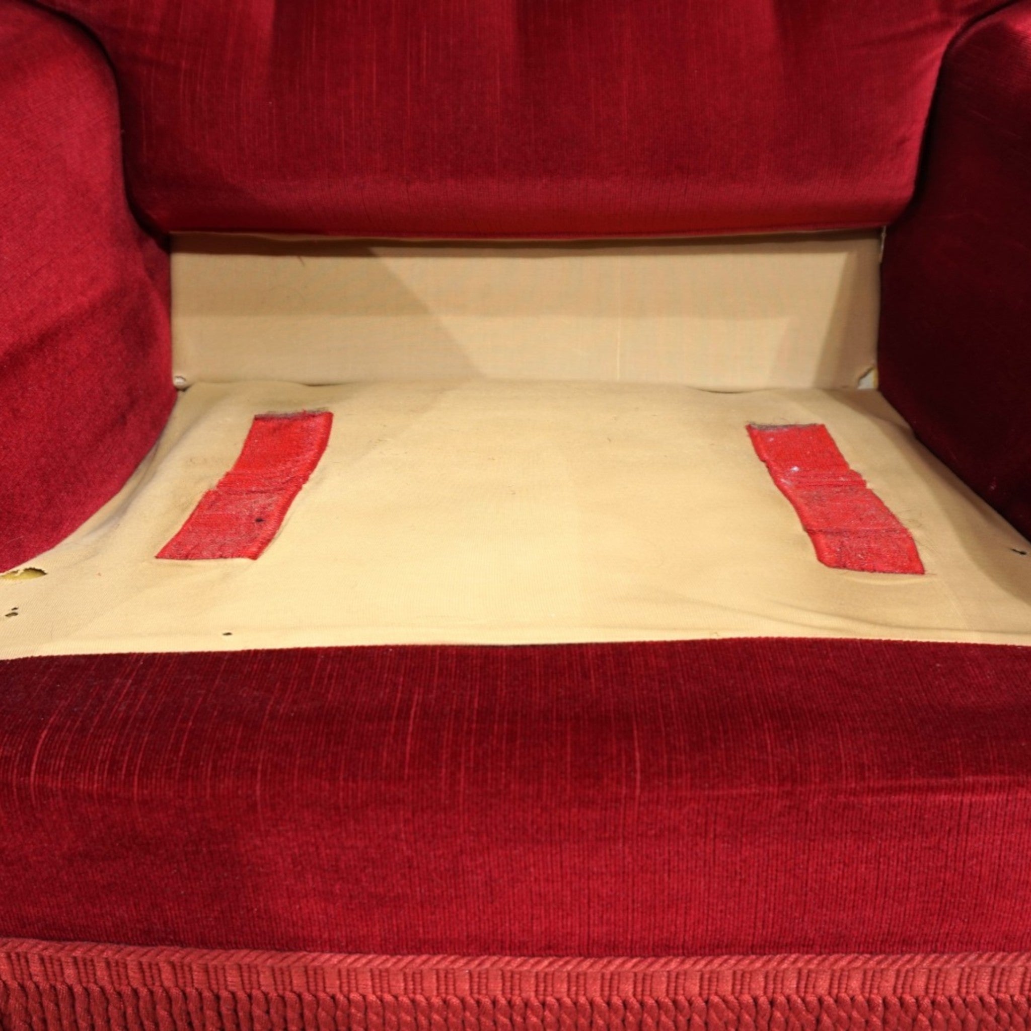 Hollywood_Regency_Art_Deco_Velvet_Armchair,_1930s–1950s,_Europe