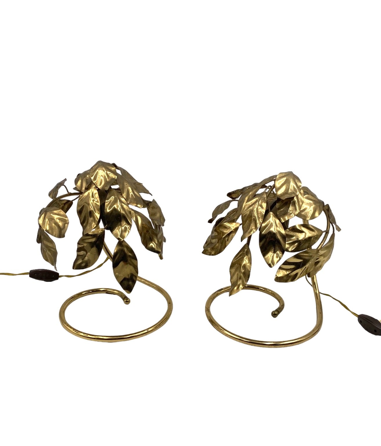 Set_of_2_Hollywood_Regency_Brass_Leaf_Table_Lamps_by_Bottega_Gadda,_Italy_1970s