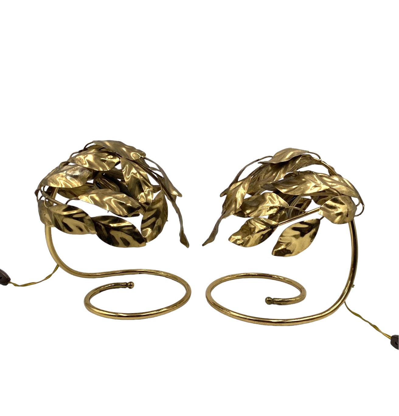 Set_of_2_Hollywood_Regency_Brass_Leaf_Table_Lamps_by_Bottega_Gadda,_Italy_1970s