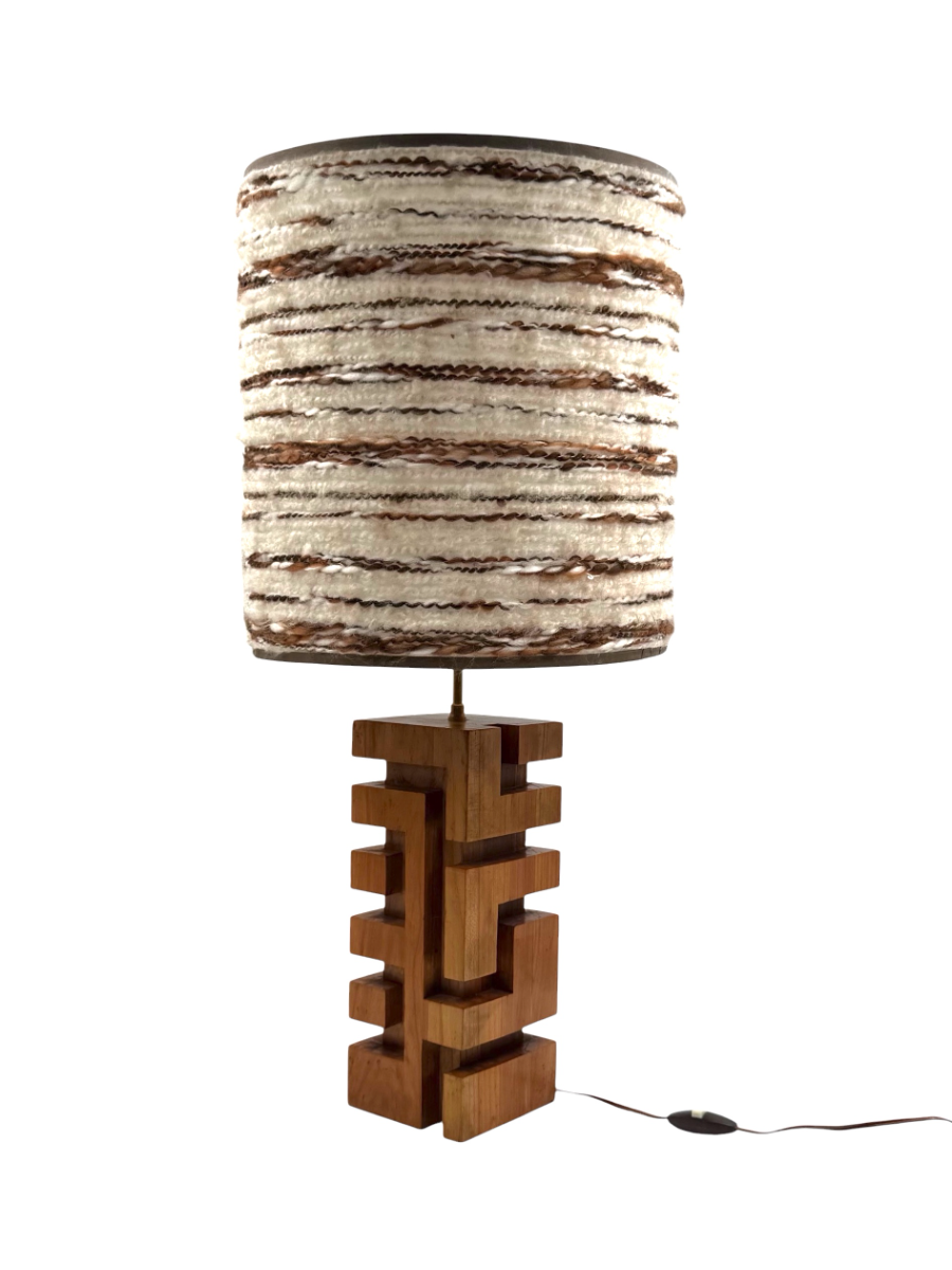 Hollywood_Regency_Wood_and_Brass_Table_Lamp_with_Lampshade,_France,_1970s