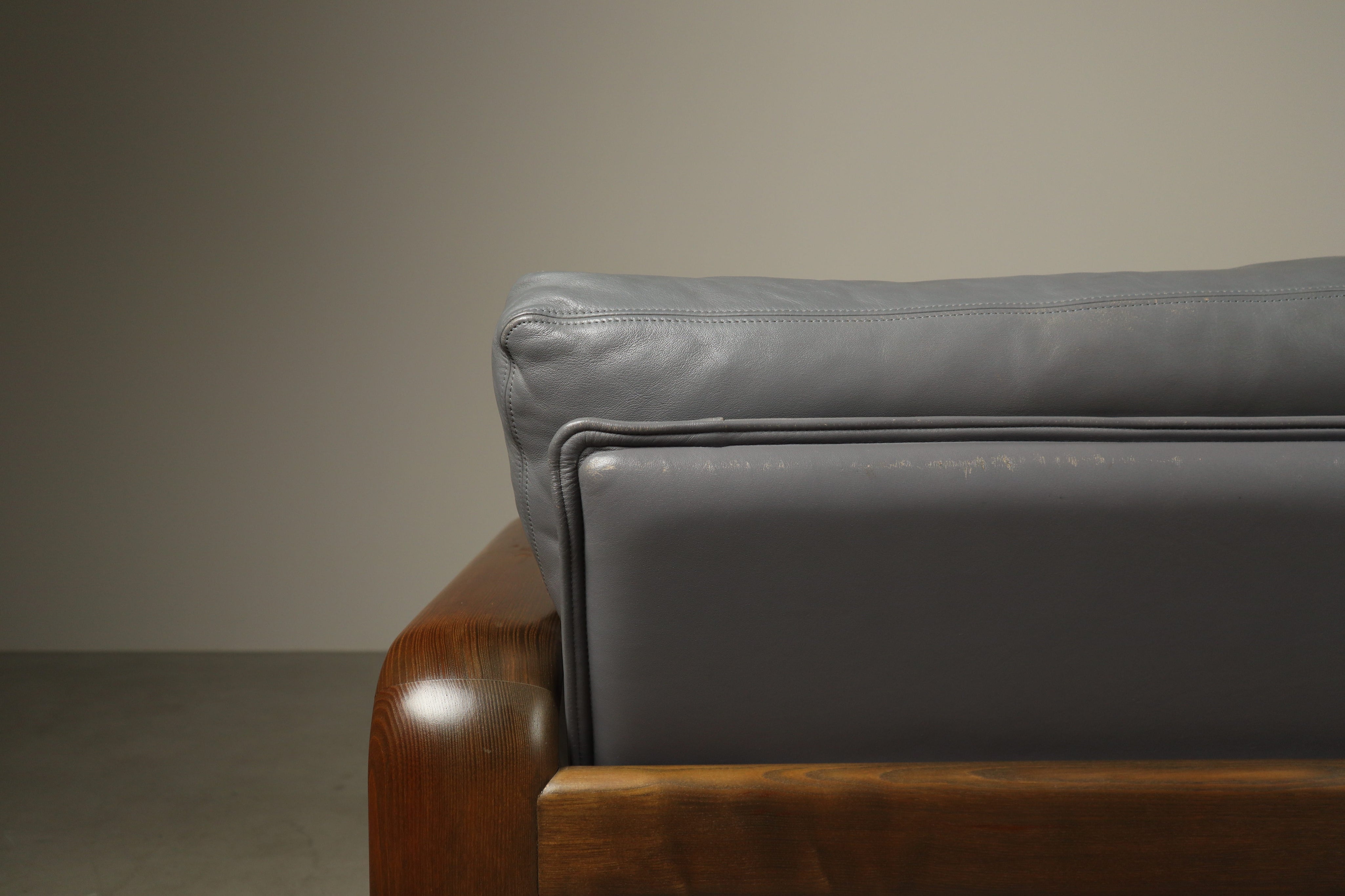 Hombre_two-seat_sofa_by_Burkhard_Vogtherr_for_Rosenthal_Furniture,_1970s