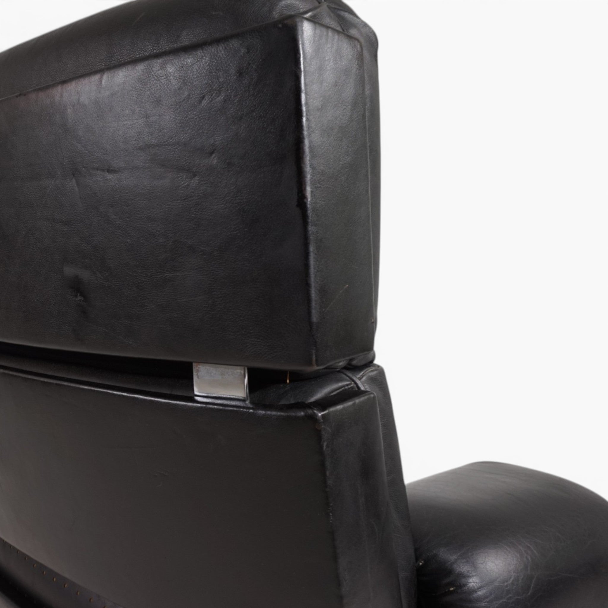 Howard_Keith_Kohinoor_Swivel_Lounge_Chair_and_Ottoman_for_HK_Furniture,_England,_1960s