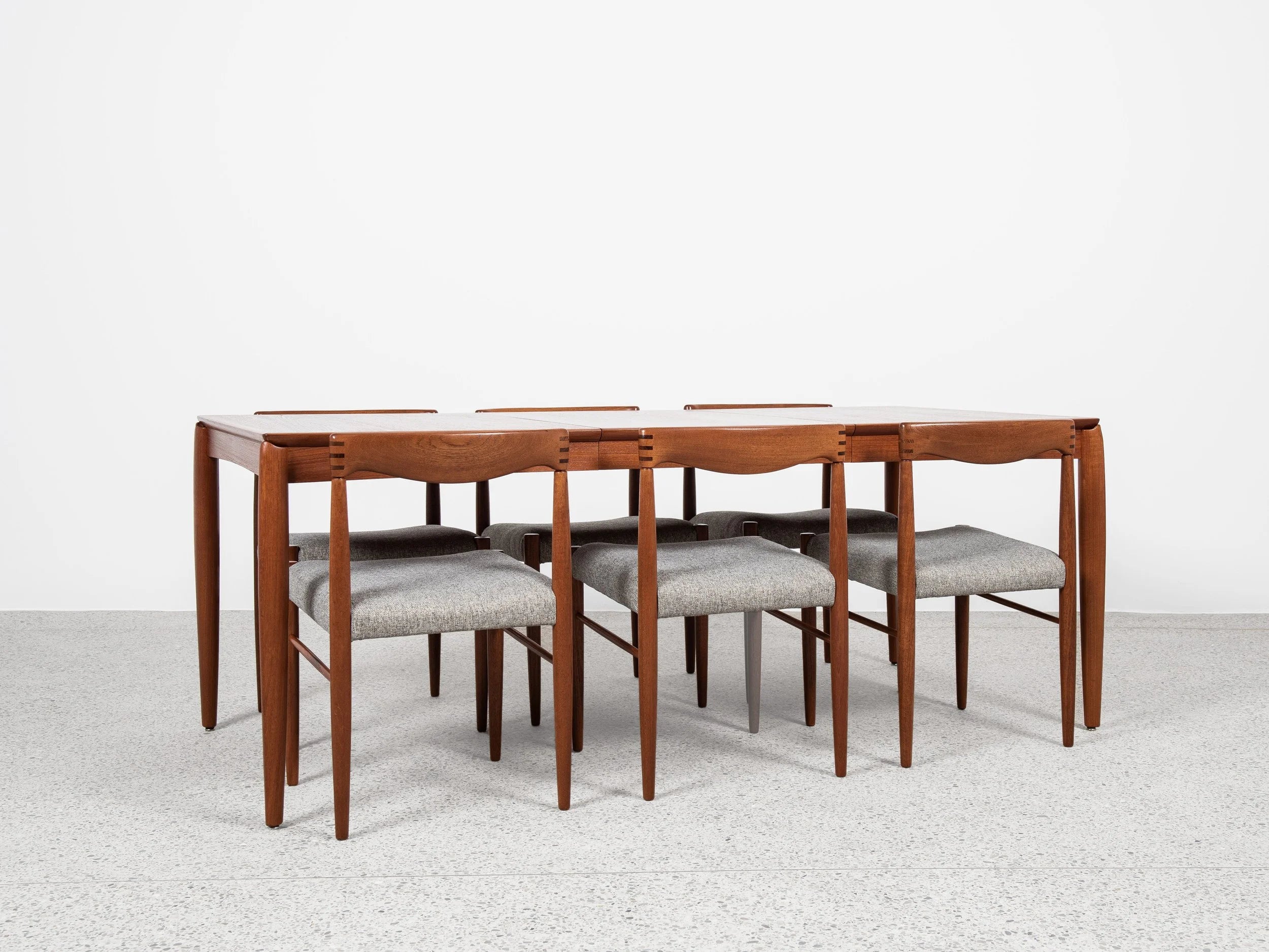 H.W._Klein_Extendable_Teak_Dining_Table_for_Bramin,_Denmark,_1960s