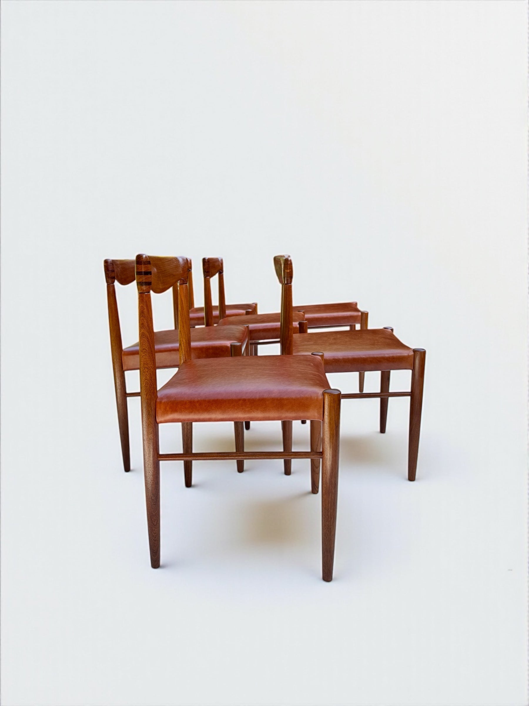 Set_of_Dinning_by_H.W.Klein_&_Cognac_in_Teak_and_Leather_for_Bramin,_Denmark_1960's