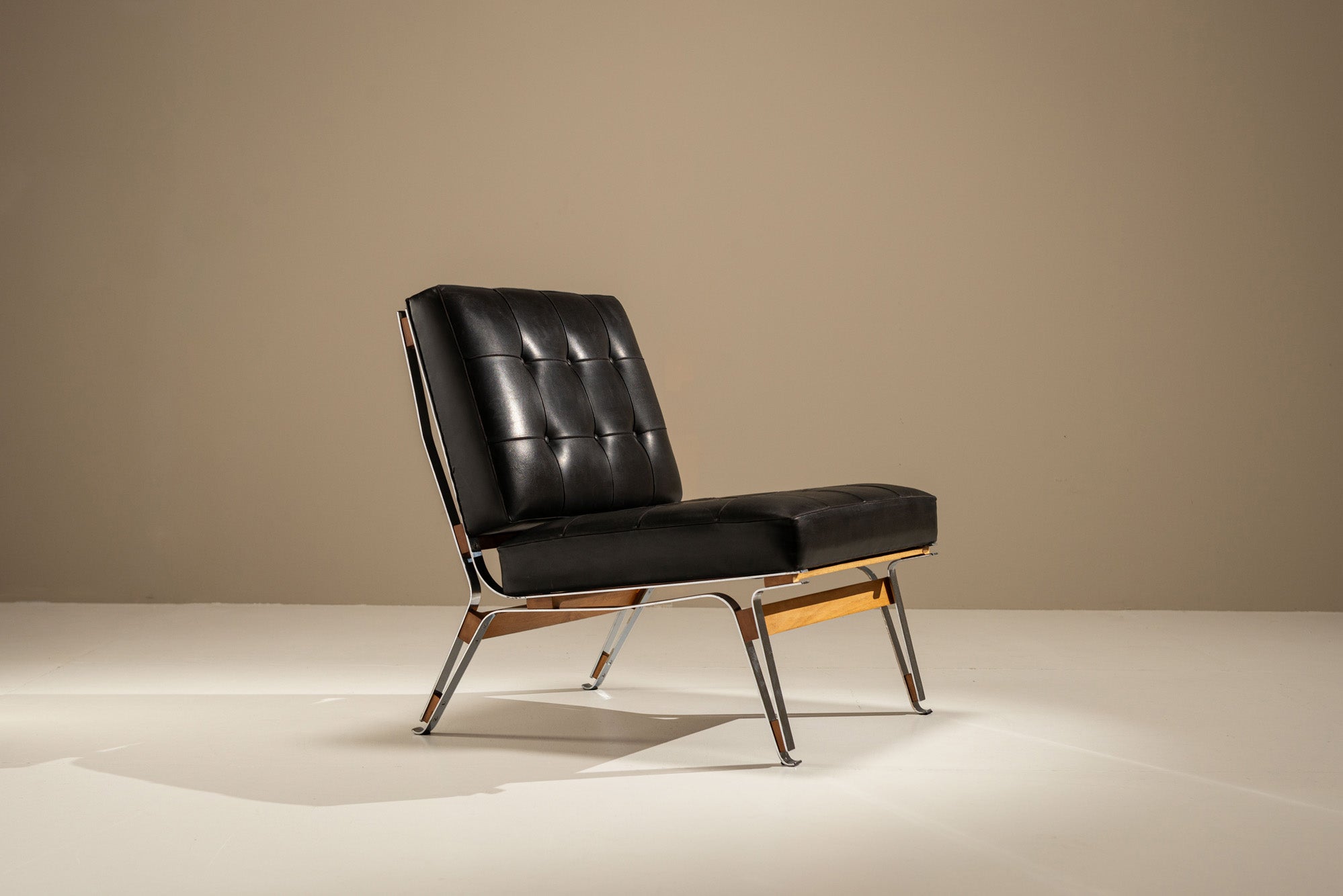 Ico_Parisi_Lounge_Chair_for_Cassina_in_Walnut_and_Leather,_1950s