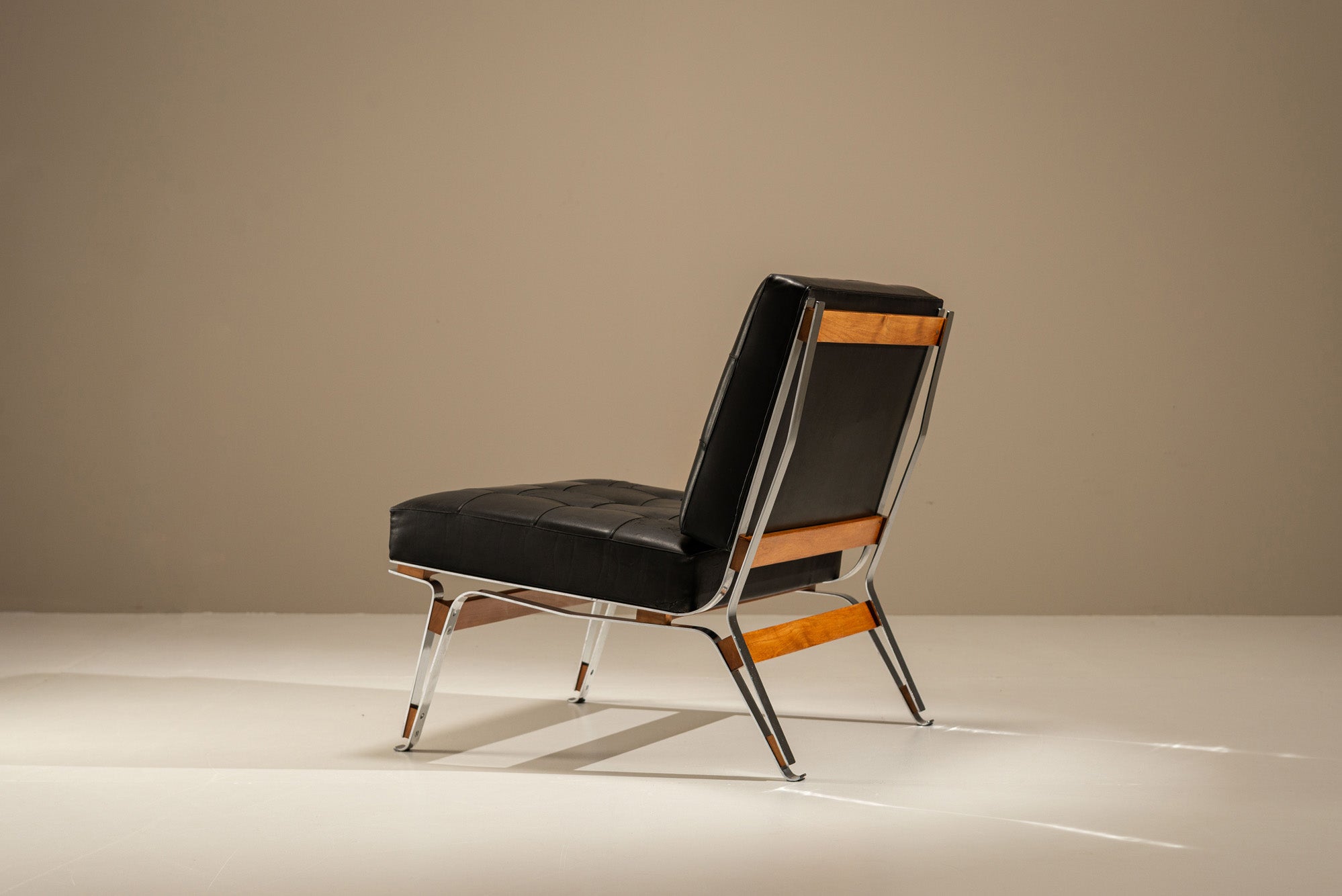 Ico_Parisi_Lounge_Chair_for_Cassina_in_Walnut_and_Leather,_1950s