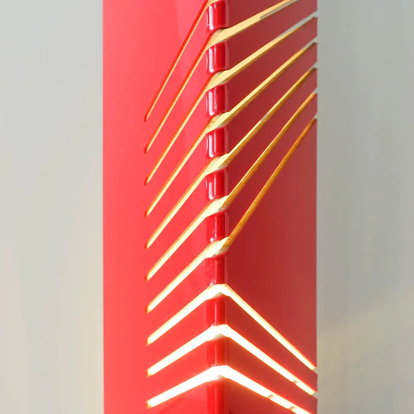 'Il_Personaggi'_Table_Lamp,_Enrico_Tronconi_For_Tronconi,_Acrylic_Plastic,_1972,_Italy