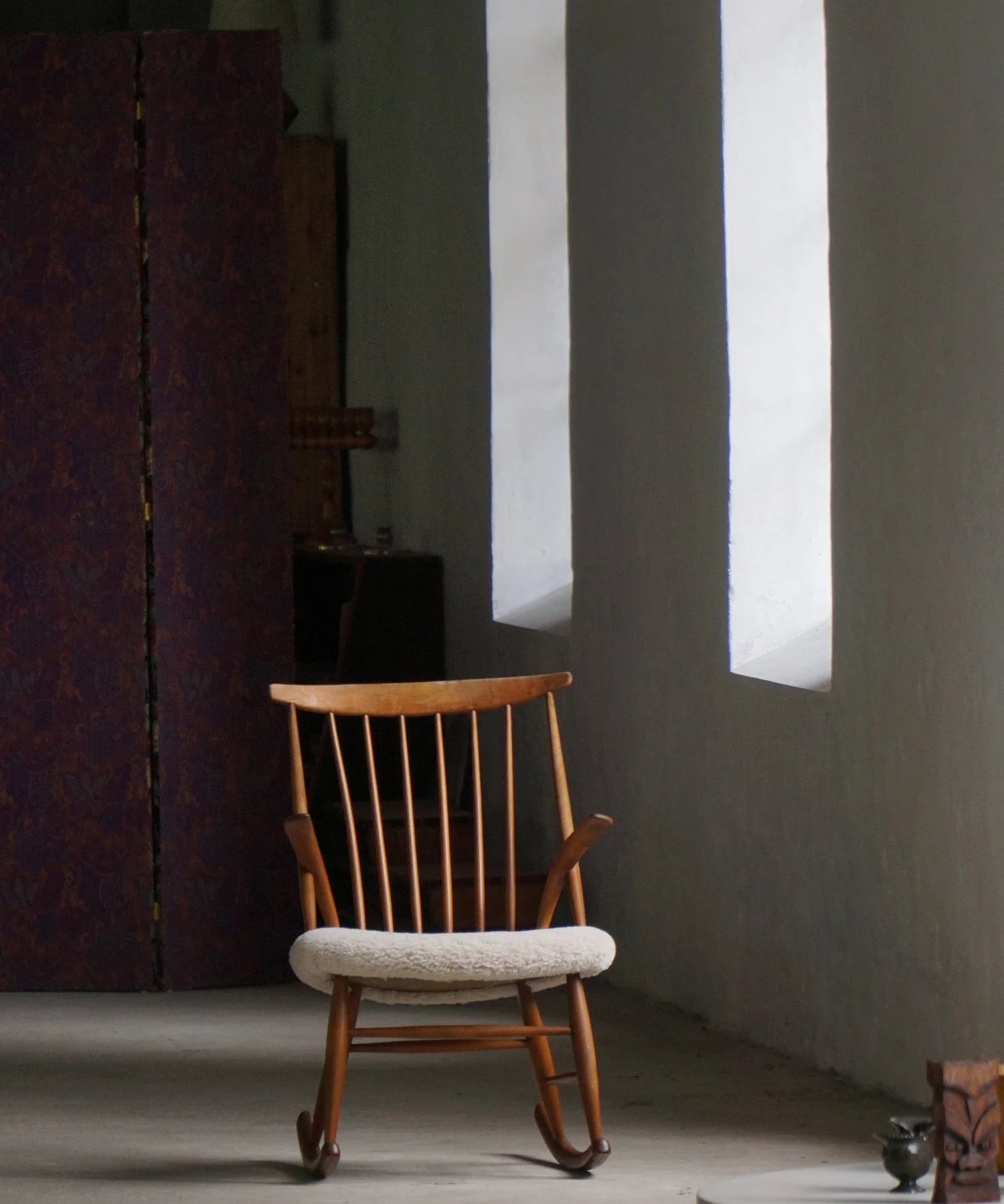 Illum_Wikkelsø_Rocking_Chair_for_N._Eilersen_in_Beech_and_Shearling,_Denmark,_1960s