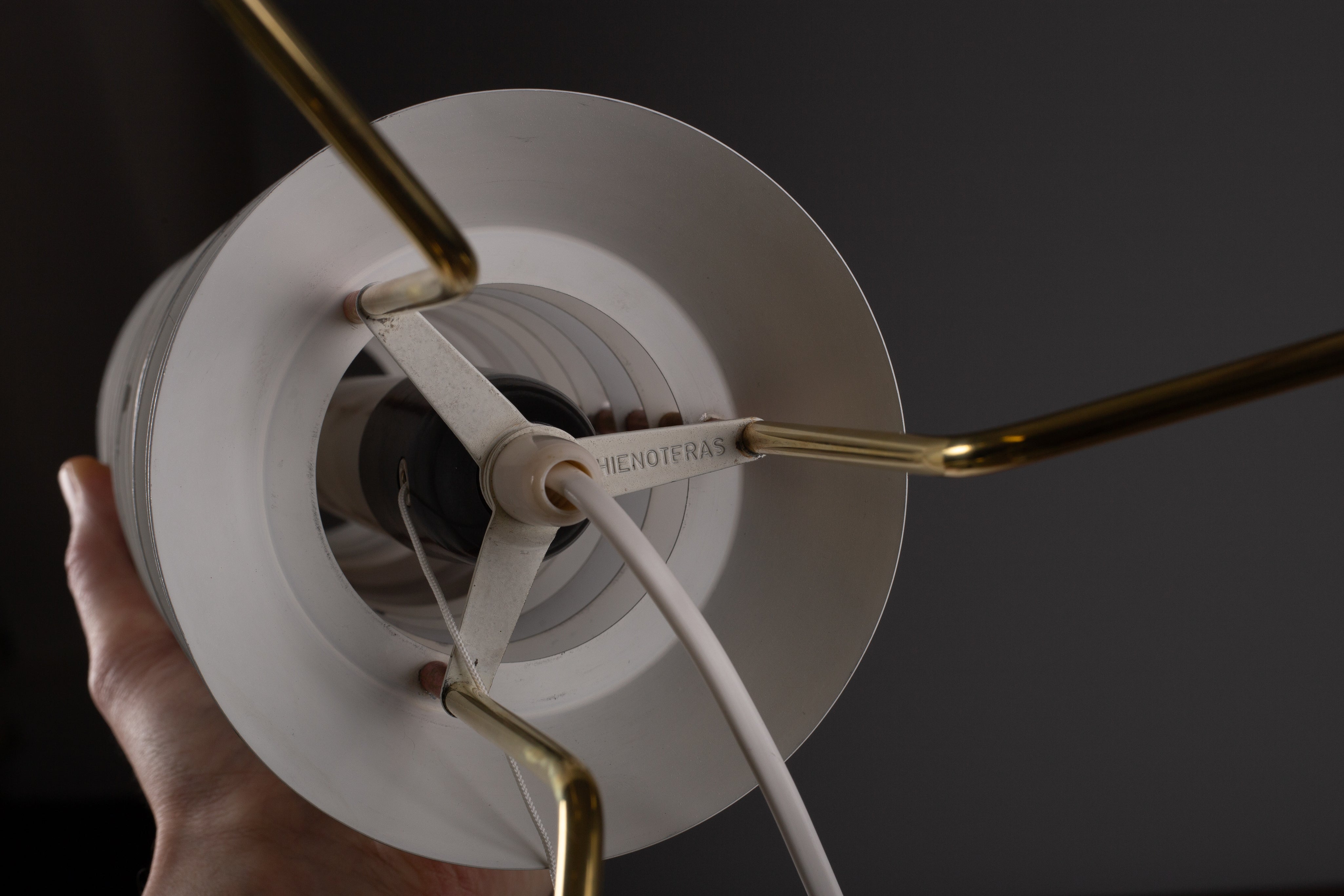 Ilmari_Tapiovaara,_Maya_the_bee_table_lamp,_1950s,_Hienoteräs