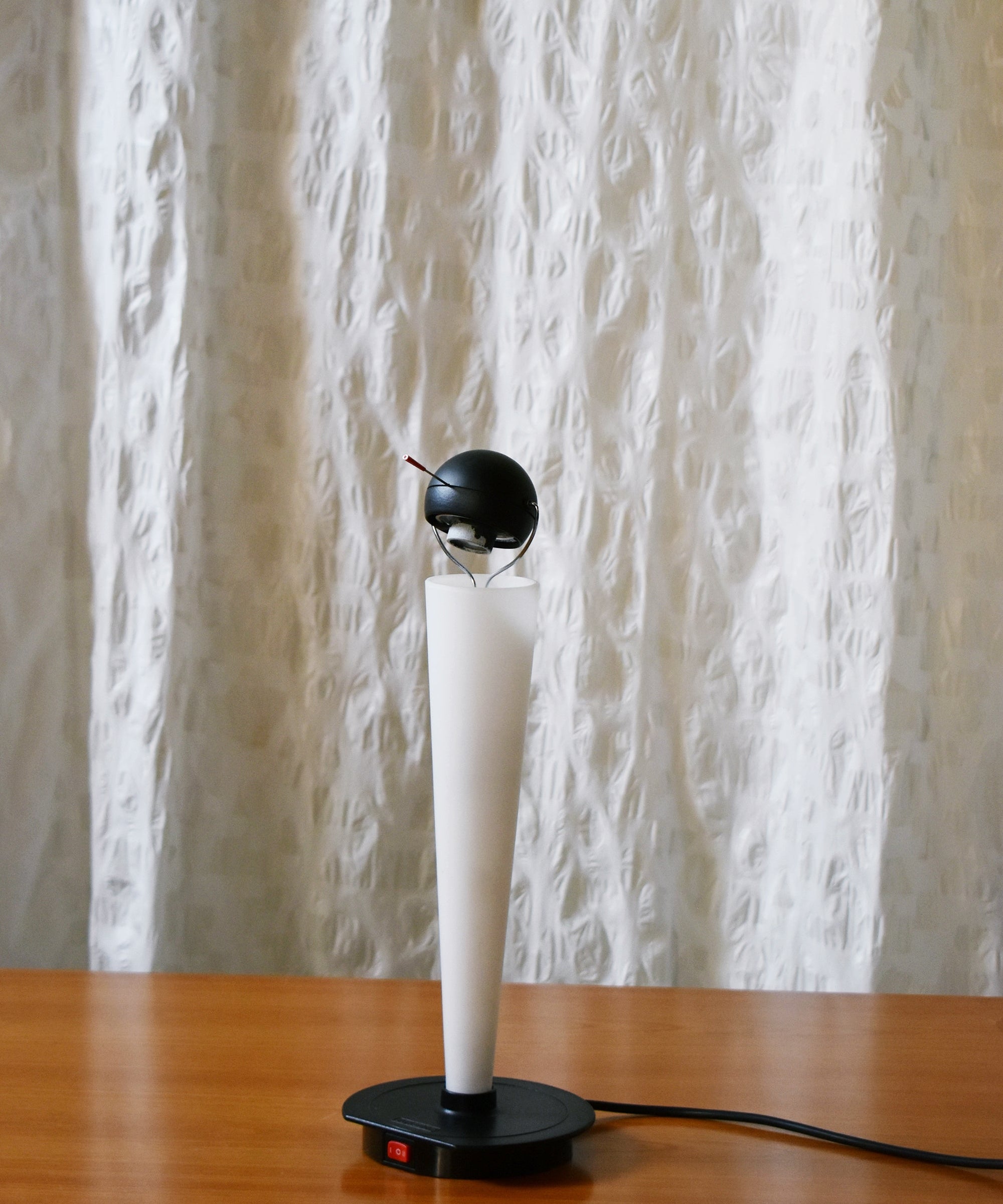 Afrodisia_Table_Lamp_by_Francesco_Castiglione_Morelli_for_Artemide,_Italian_Postmodern_Design,_1992