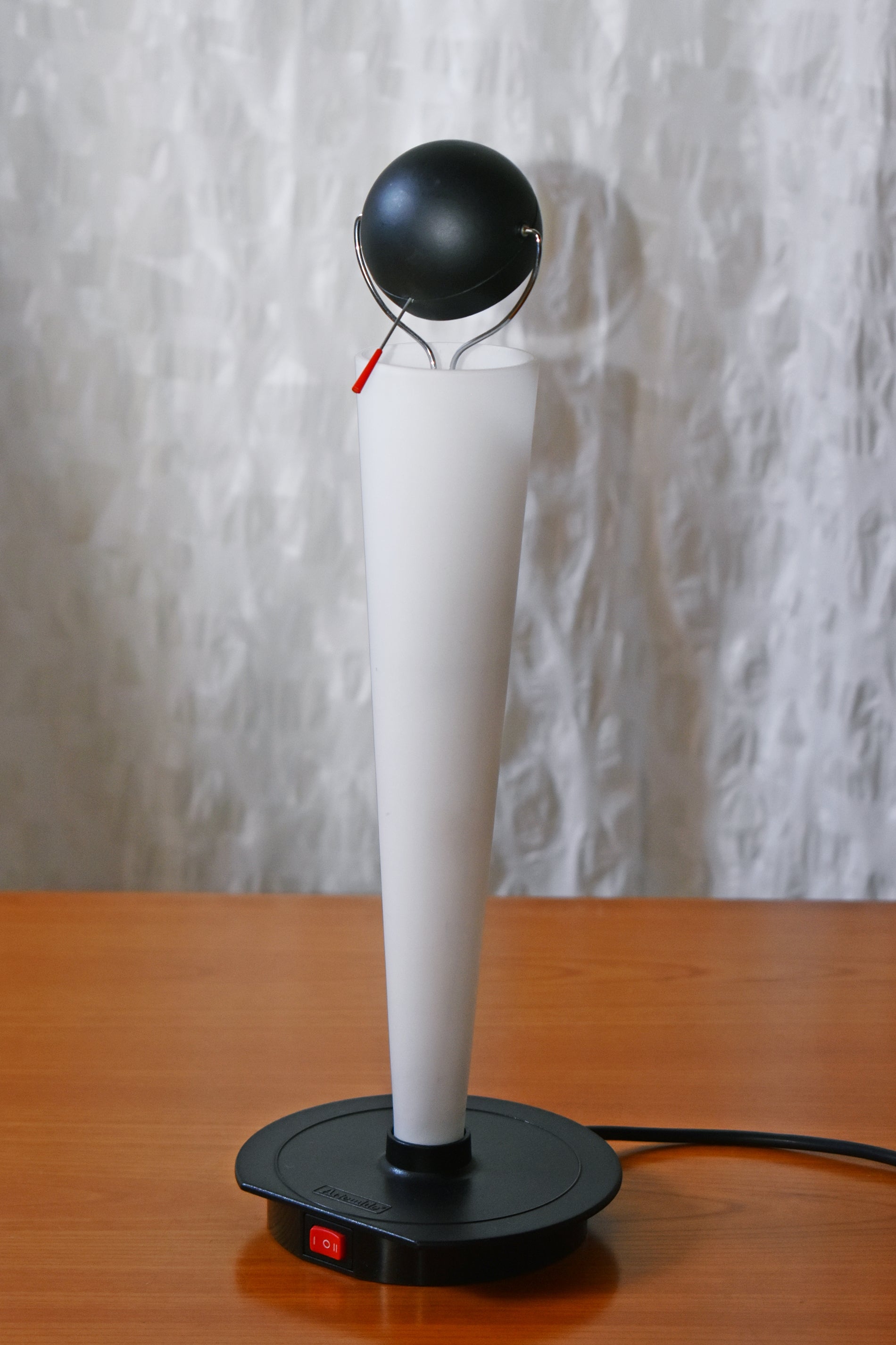 Afrodisia_Table_Lamp_by_Francesco_Castiglione_Morelli_for_Artemide,_Italian_Postmodern_Design,_1992